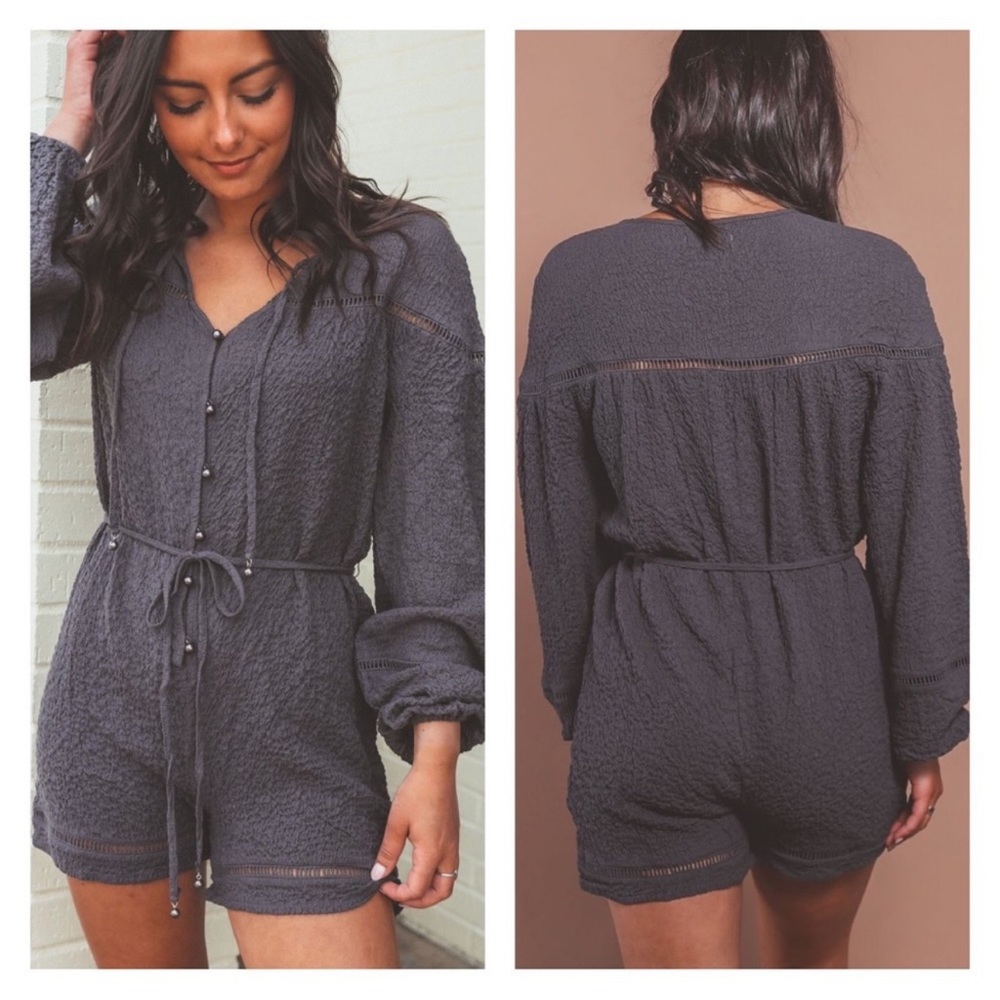 NWT Amuse Society Kimmy Woven Romper Gray Long Sleeve Womens Size Extra Small XS